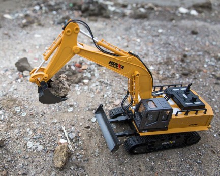 HUINA - HUINA 1531 1/16 Yüksek Kalite 11CH RC Model Ekskavatör Paletli Kepçe Kazıcı Uzaktan Kumandalı Çok Fonksiyonlu İş Makinesi - 2.4G Sesli ve Işıklı
