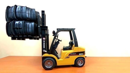 HUINA 1577 1/10 Yüksek Kalite RC Model Forklift Vinç Uzaktan Kumandalı Metal İş Makinası - 2.4G 8 Kanal Full Fonksiyon Sesli ve Işıklı - Thumbnail