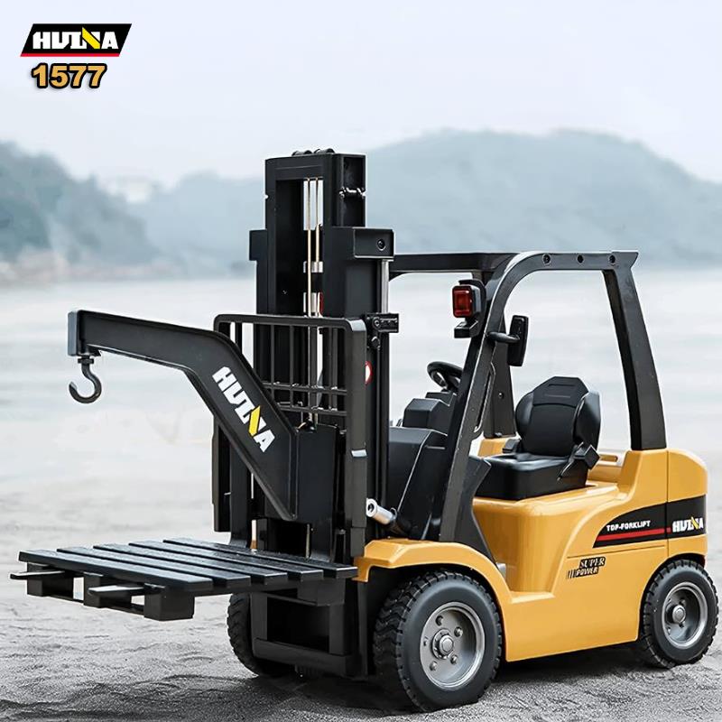 HUINA 1577 1/10 Yüksek Kalite RC Model Forklift Vinç Uzaktan Kumandalı Metal İş Makinası - 2.4G 8 Kanal Full Fonksiyon Sesli ve Işıklı