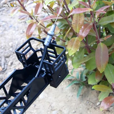 HUINA 1561 1/14 22CH Yüksek Kalite RC Model Uzaktan Kumandalı Merdivenli Yangın Söndürme İtfaiye Kamyonu İş Makinesi -Su Püskürtme Fonksiyonlu-2.4G Full Fonksiyon Sesli&Işıklı - Thumbnail