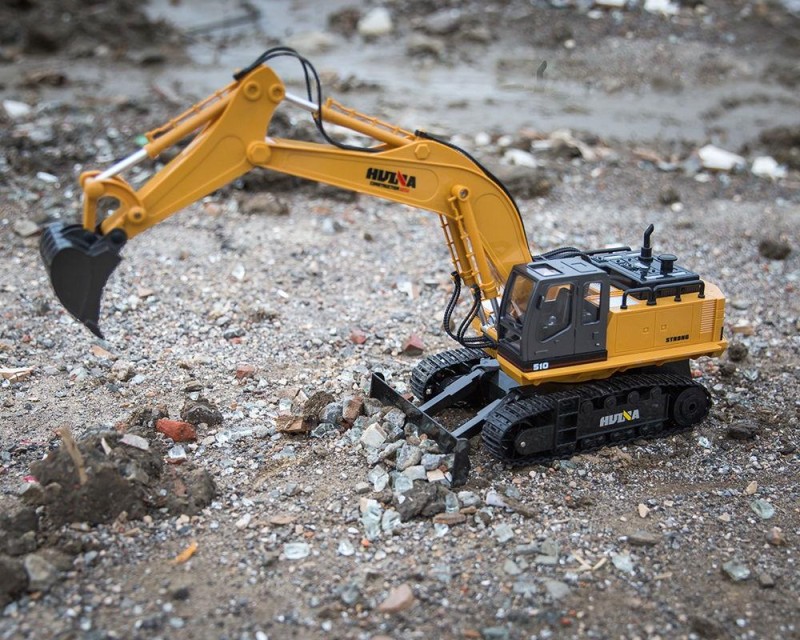 HUINA 1531 1/16 Yüksek Kalite 11CH RC Model Ekskavatör Paletli Kepçe Kazıcı Uzaktan Kumandalı Çok Fonksiyonlu İş Makinesi - 2.4G Sesli ve Işıklı