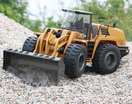 HUINA 1/18 Yüksek Kalite RC Model Buldozer Uzaktan Kumandalı Çok Fonksiyonlu Metal İş Makinası - 2.4G Kumanda Işıklı - 1520 - Thumbnail