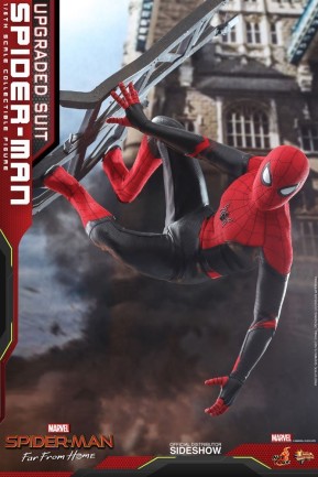 Hot Toys Spider-Man (Upgraded Suit) Sixth Scale Figure - 904867 - Movie Masterpiece Series - Spider-Man: Far From Home