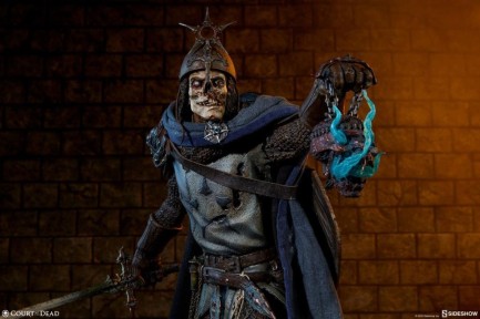 Relic Ravlatch: Paladin of the Dead Premium Format Figure