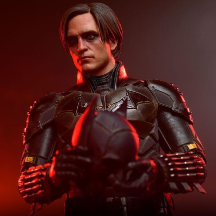 Hot Toys Batman (Deluxe Version) Sixth Scale Figure 9105942 MMS639 DC Comics / The Batman 2022 Hot Toys Batman (Deluxe Version) Sixth Scale Figure 9105942 MMS639 DC Comics / The Batman 2022