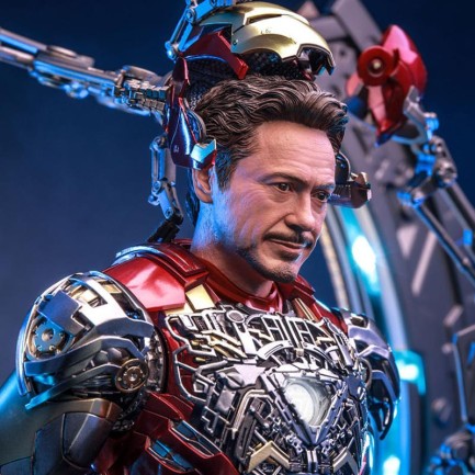 Hot Toys Iron Man Mark VI (2.0) with Suit-Up Gantry Diecast Deluxe Edition Sixth Scale Figure Set 9121032 MMS688D53 (ÖN SİPARİŞ) Hot Toys Iron Man Mark VI (2.0) with Suit-Up Gantry Diecast Deluxe Edition Sixth Scale Figure Set 9121032 MMS688D53 (ÖN SİPARİŞ)
