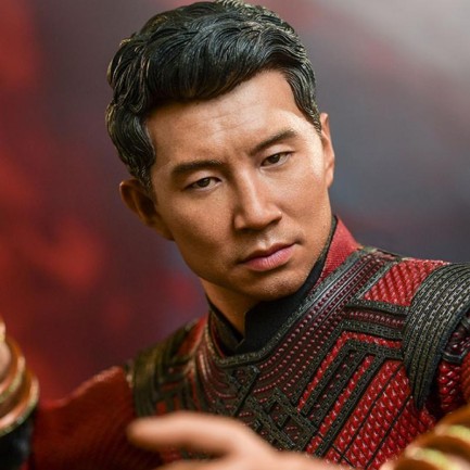 Hot Toys Shang-Chi Sixth Scale Figure - 909232 - Marvel Comics / The Legend of The Ten Rings - MMS614
