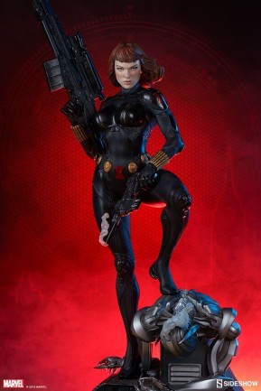 Black Widow Premium Format Figure
