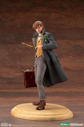 Newt Scamander Statue ARTFX - Fantastic Beasts: The Crimes of Grindelwald
