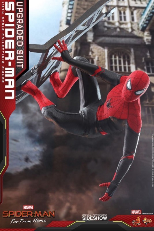 Hot Toys Spider-Man (Upgraded Suit) Sixth Scale Figure - 904867 - Movie Masterpiece Series - Spider-Man: Far From Home