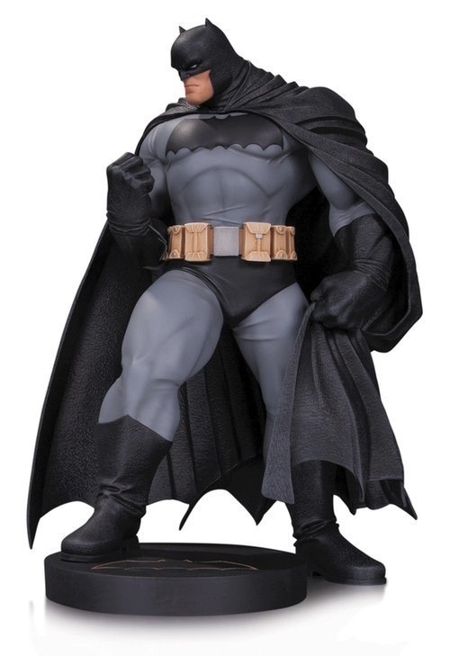 Andy Kubert DK III The Dark Knight Statue