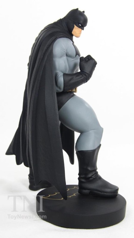 Andy Kubert DK III The Dark Knight Statue