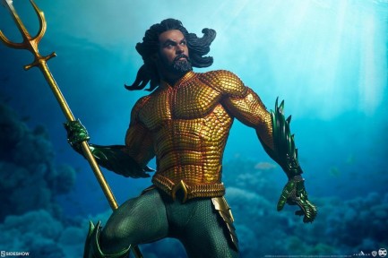 Aquaman Premium Format Figure - Thumbnail