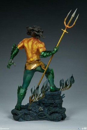 Aquaman Premium Format Figure - Thumbnail