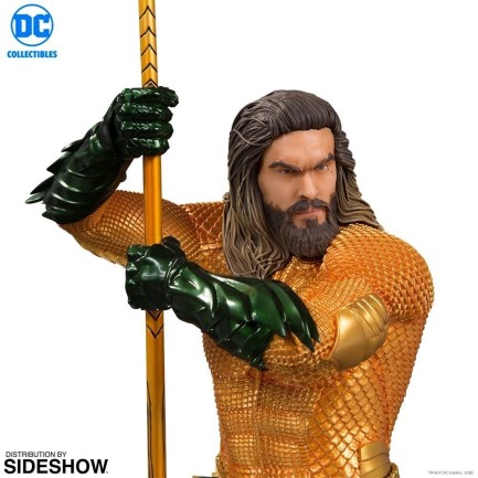 Aquaman Statue by DC Collectibles - Thumbnail