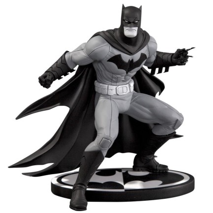 Batman Black & White Greg Capullo Statue - Thumbnail