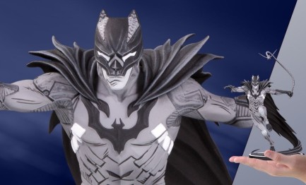 Batman Black & White Kenneth Rocafort Statue - Thumbnail