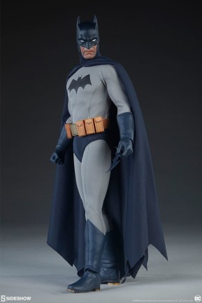 Sideshow Collectibles - Sideshow Collectibles Batman Classic Sixth Scale Figure
