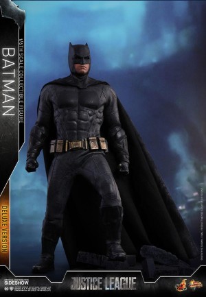 Hot Toys Justice League Batman Deluxe Version Sixth Scale Figure - Thumbnail