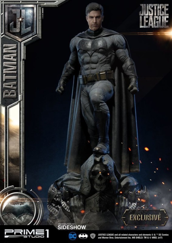 Batman JL Statue