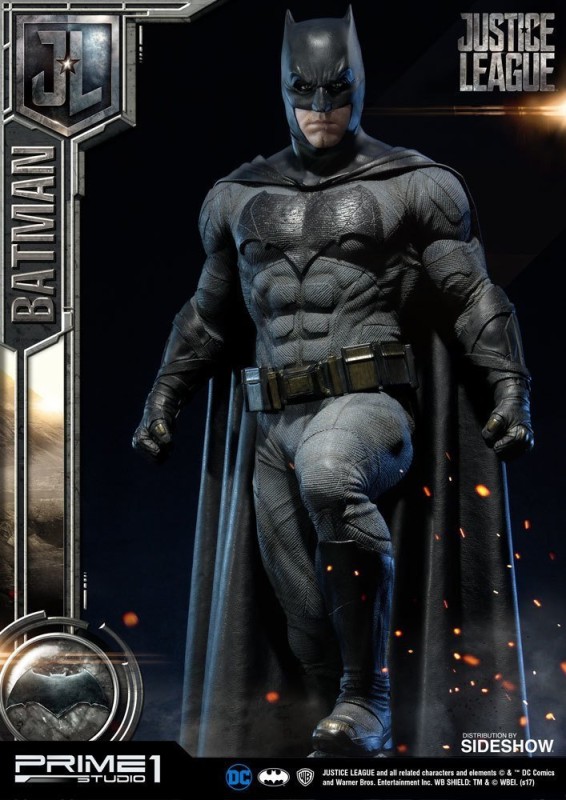 Batman JL Statue