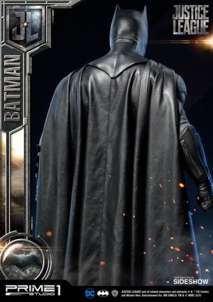 Batman JL Statue - Thumbnail