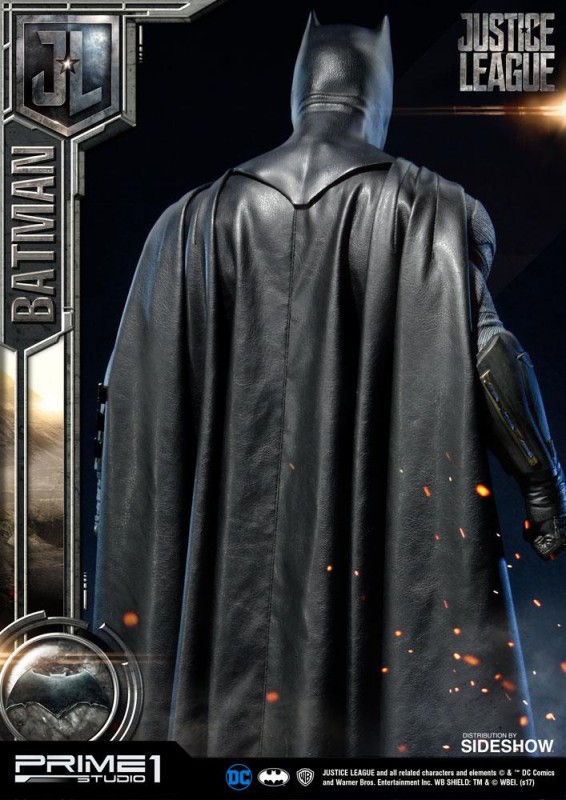 Batman JL Statue