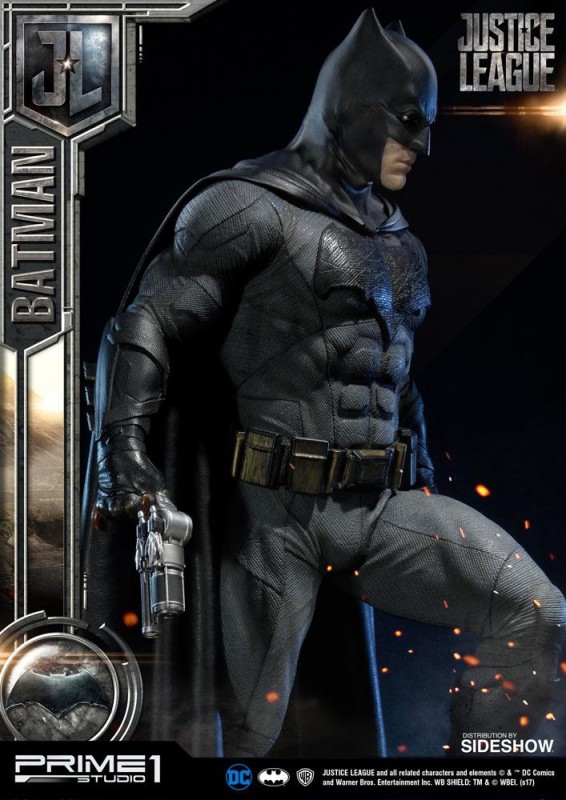 Batman JL Statue