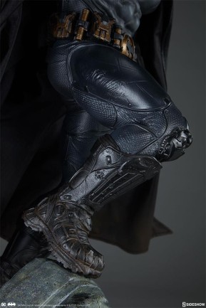 Sideshow Collectibles Batman Premium Format Figure 300542 - Thumbnail