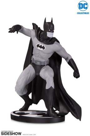 Dc Collectibles - Batman Statue Batman Black & White by Gene Colan