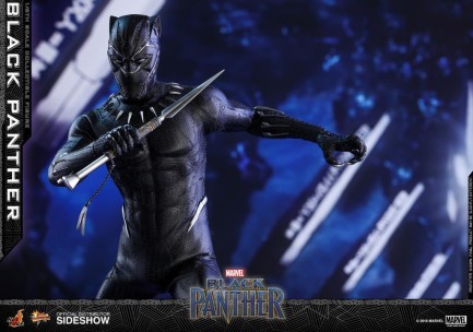 Black Panther Sixth Scale Figure - Thumbnail