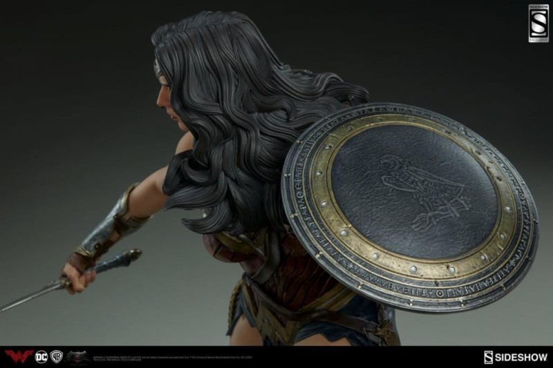 Sideshow Collectibles Wonder Woman Premium Format Figure (Batman V Superman)