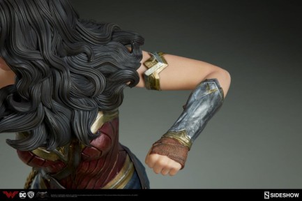 Sideshow Collectibles Wonder Woman Premium Format Figure (Batman V Superman) - Thumbnail