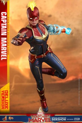 Hot Toys Captain Marvel Deluxe Version Sixth Scale Figure MMS522 - Thumbnail
