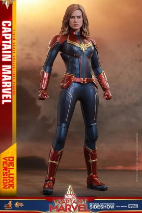 Hot Toys Captain Marvel Deluxe Version Sixth Scale Figure MMS522 - Thumbnail