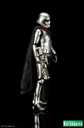 Captain Phasma Art Fx Statue - Thumbnail