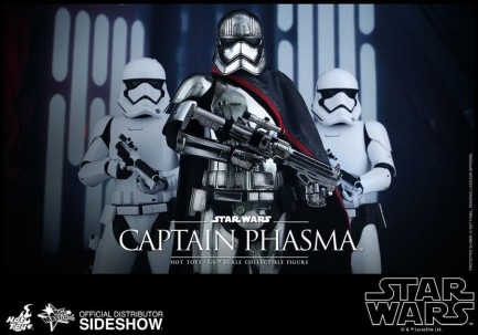 Hot Toys Captain Phasma Sixth Scale Figure - Thumbnail