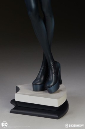 Cat Woman Stanley ' Artgerm ' Lau Statue - Thumbnail