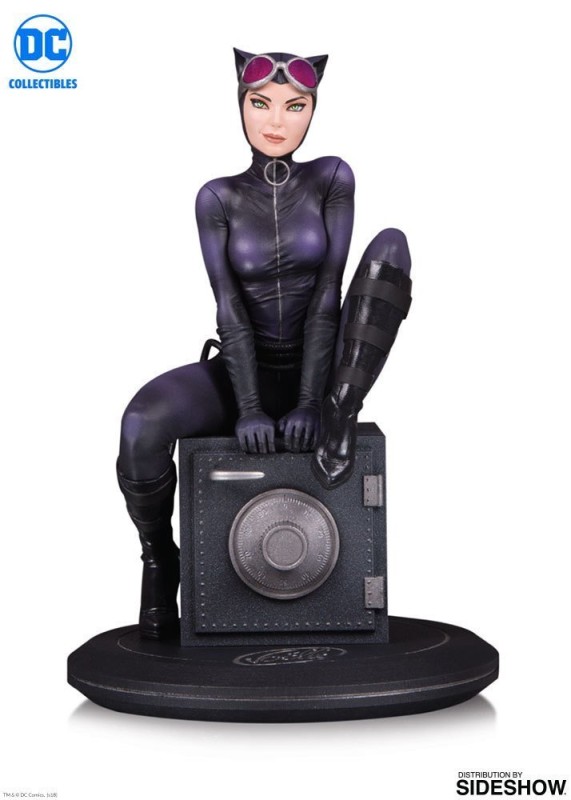 Catwoman DC Cover Girls: Joelle Jones Statue