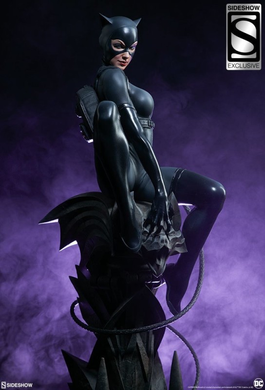 Sideshow Collectibles Catwoman Premium Format Figure DC Comics / Gotham Mayhem