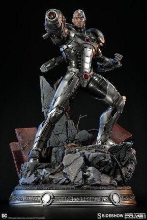 Cyborg Statue - Thumbnail