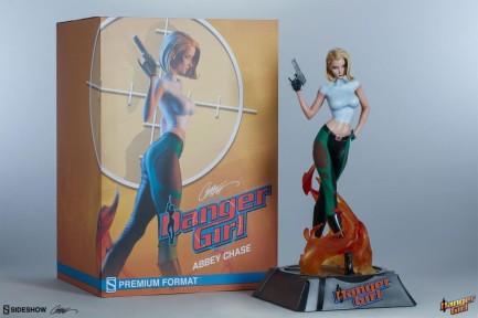 Sideshow Collectibles Danger Girl Abbey Chase Premium Format Figure - Thumbnail