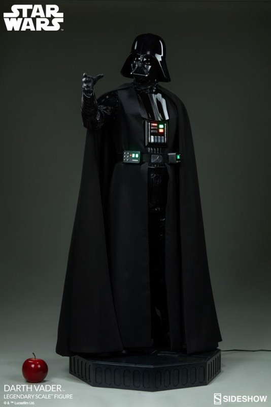 Darh Vader Legendary Scale Figure