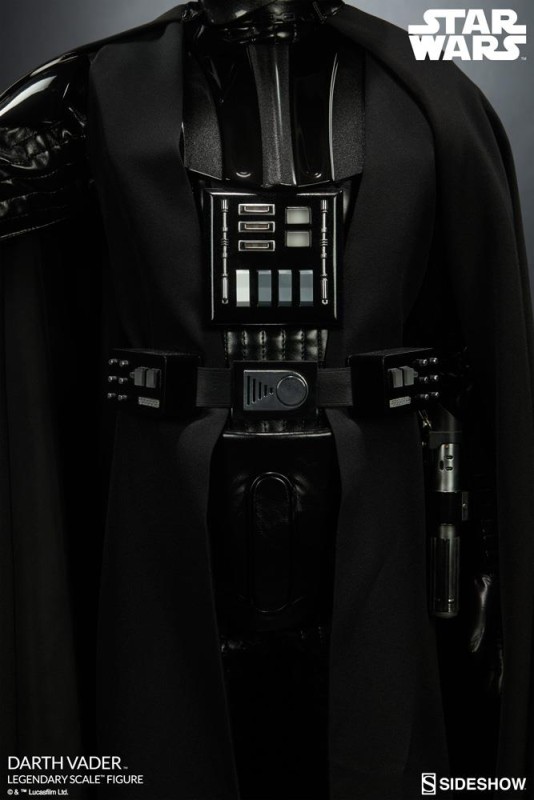 Darh Vader Legendary Scale Figure