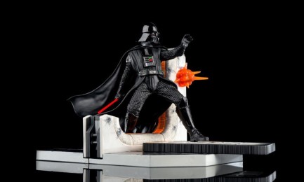 Darth Vader Centerpiece Figure - Thumbnail