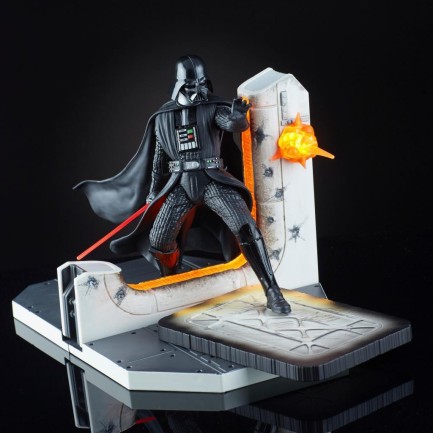 Darth Vader Centerpiece Figure - Thumbnail