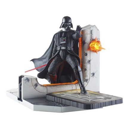 Darth Vader Centerpiece Figure - Thumbnail