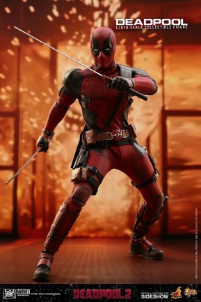 Hot Toys - Hot Toys Deadpool Sixth Scale Figure MMS490