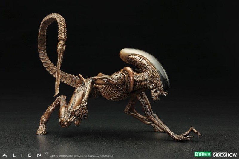 Dog Alien Art Fx+ Statue