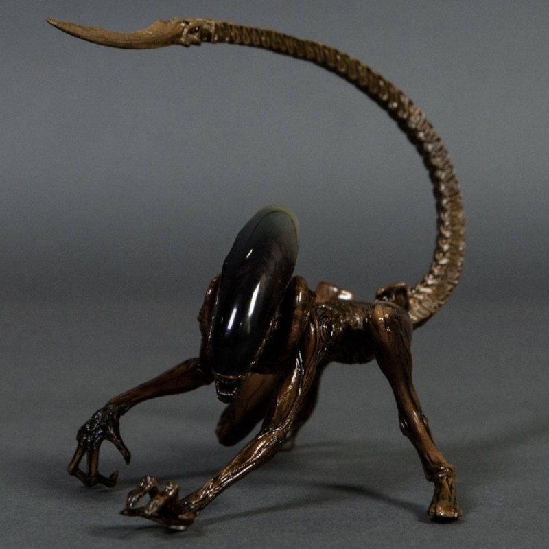 Dog Alien Art Fx+ Statue